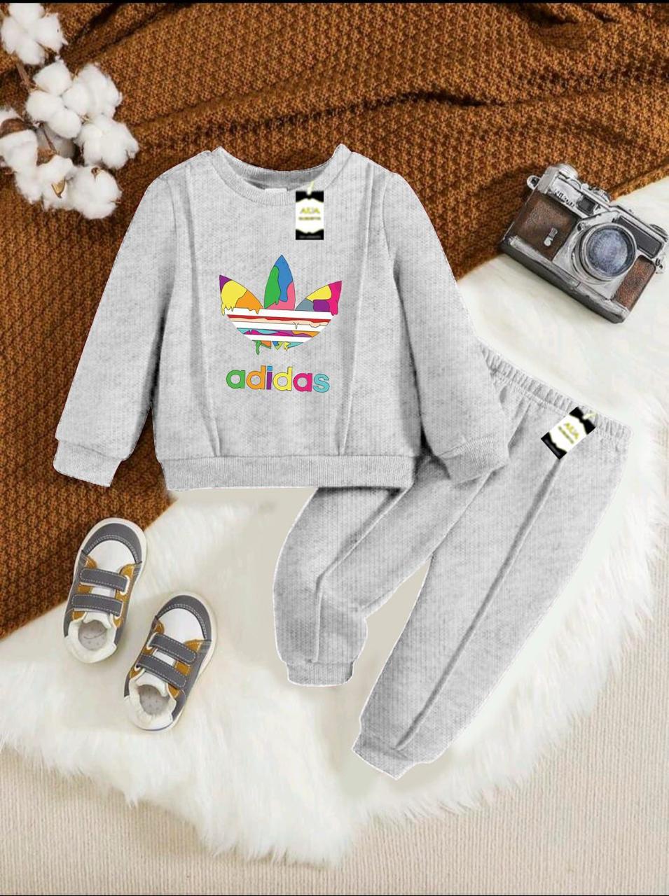 TRACKSUIT SWEARTSHIRT & TROUSERS😍