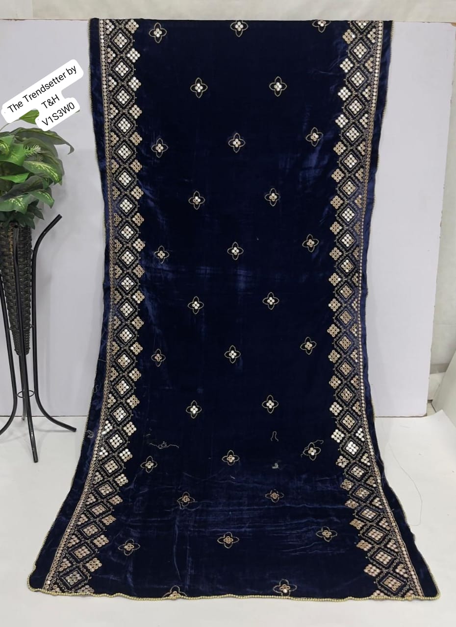 Artical Velvet Embroidred Shawl