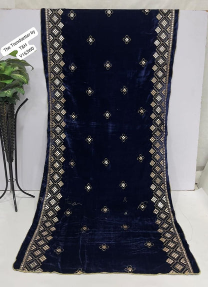 Artical Velvet Embroidred Shawl