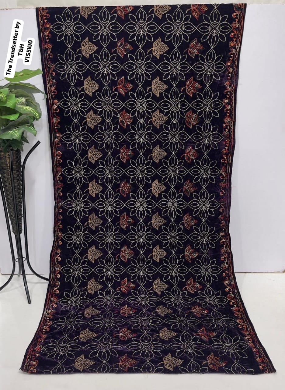 Artical Velvet Embroidred Shawl