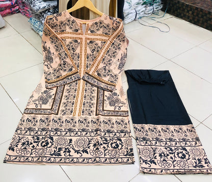2 Pc Suit🛬🛬Beautiful🌹 Digital🎨 Print Shirt👚With Digital Print Bell Bottom👖