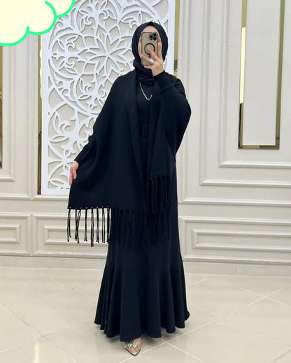 Women's Bat-Wing Style Printed Fleece Shawl.