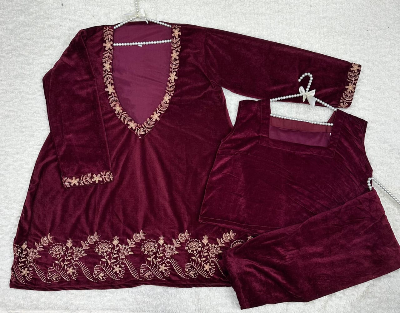 Valvet Embrioderd 3pc